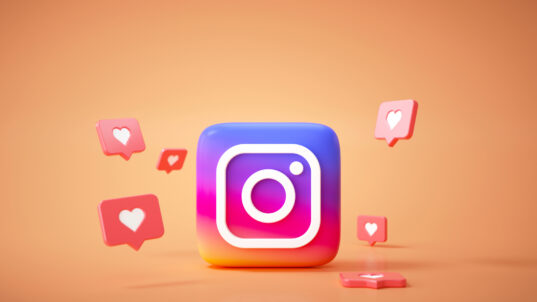 Instagram アルゴリズム 公式情報
